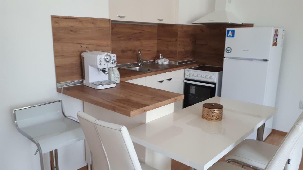 فارنا Asparuhovo Apartment Stoyanov المظهر الخارجي الصورة